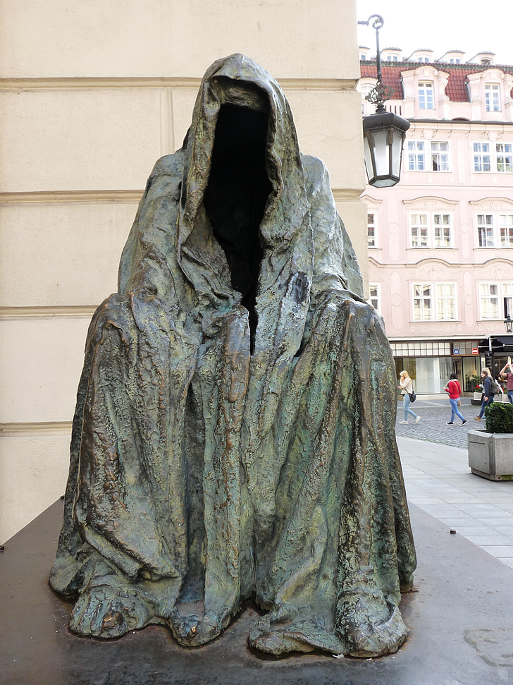 Praha, oude stad, beeldhouwkunst