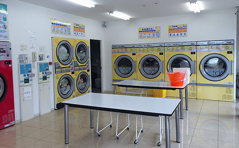 launderette, dryer, fully automatic washing machine, red, yellow, yasuura, yokosuka