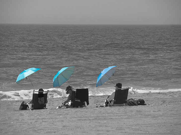 Playa, sombrilla, tomar el sol, parasol, vacaciones, días de fiesta, Océano