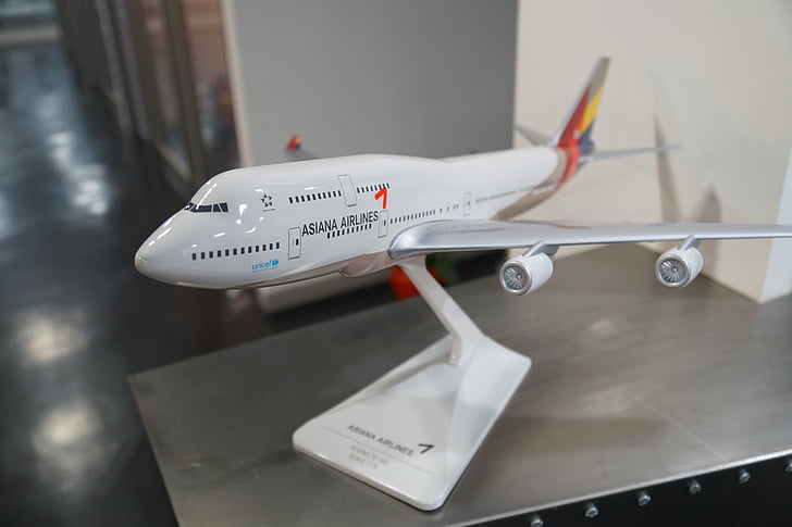 Asiana airlines, Boeing 747, modelfly
