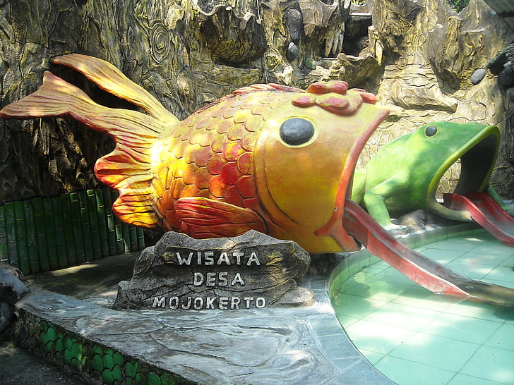 skulptura, Zlatna riba, žaba ijo, vanjski, tijekom, turneju, selo