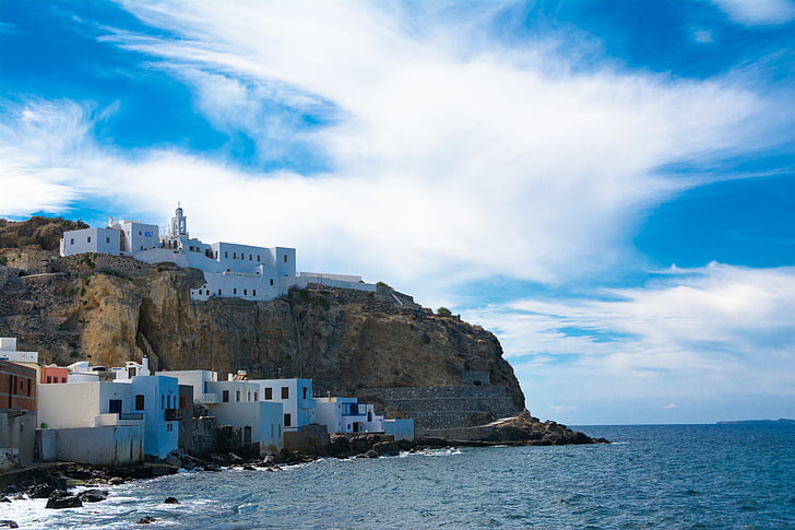 острові Nisyros, гавані Мандраки, Сонце, свята, хмари, небо, краєвид