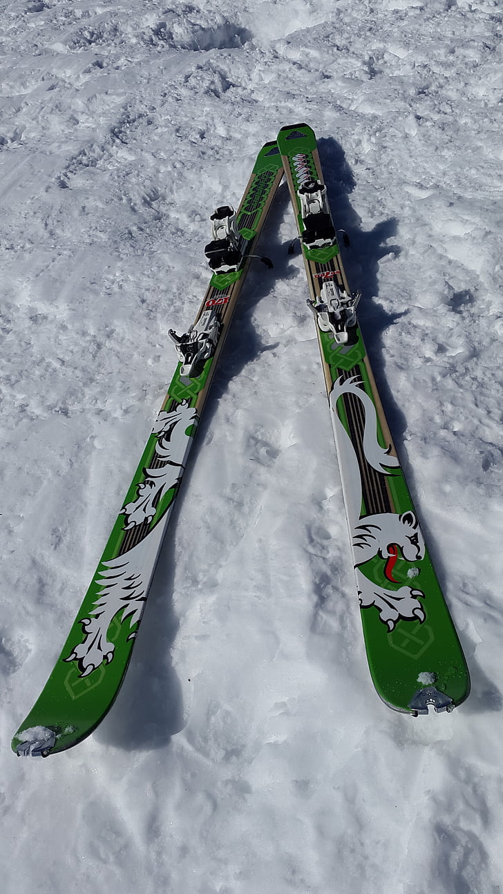 skis de randonnée, ski, Dynafit, faire du ski dans l’arrière-pays, sports d’hiver, hiver, ski