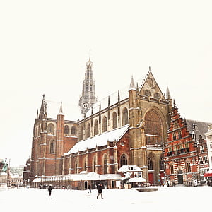 foto, marrom, bege, Igreja, cobertos, neve, arquitetura