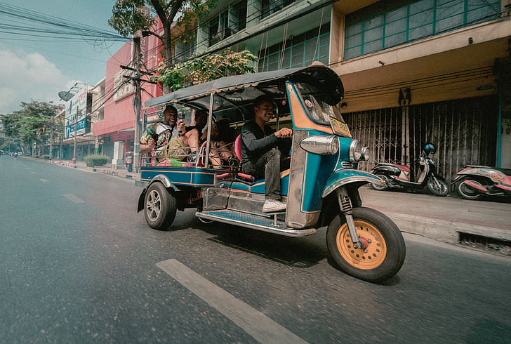 Tailandia, tuktuk, carretera, vehículo, transporte, personas, pasajeros