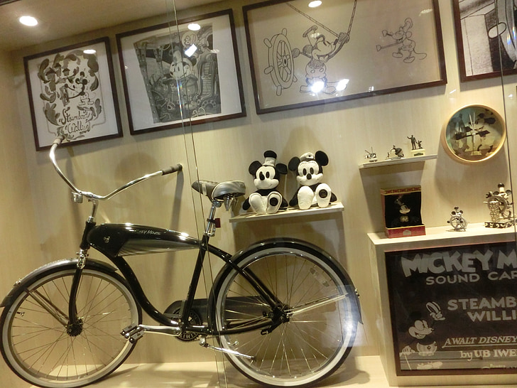 Mickey, exposição, bicicleta, aniversário