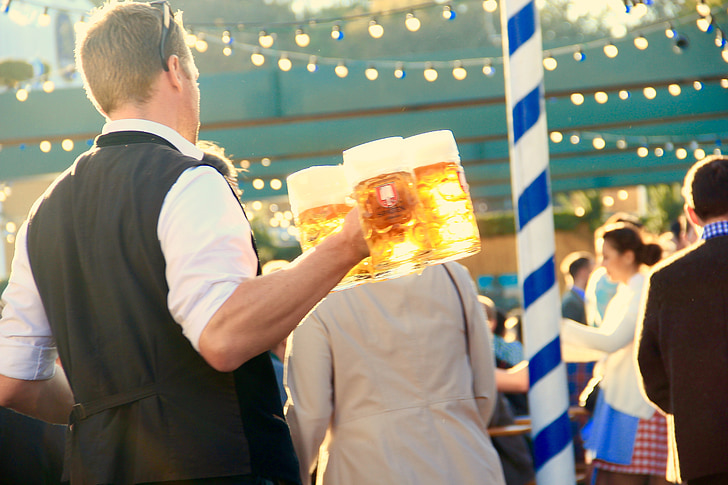 Oktoberfest, München, Kelner, õlu, meede, mehed, pidu
