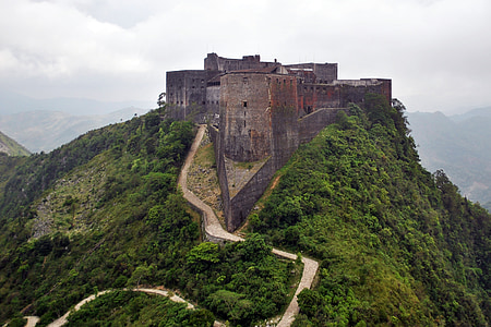 la citadelle ferrière, 1804, forteresse, militaire, Haïti, début du XIXe siècle, l’architecte henri christophe