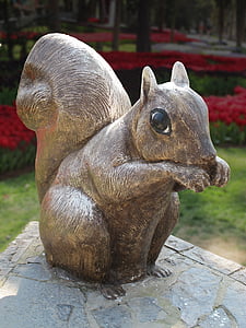 veverica, kiparstvo, holzfigur, emirganer grove, Istanbul, Turčija, Okrasni