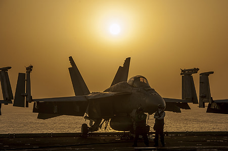 jets militaires, coucher de soleil, silhouette, avion, f-18, Super Frelon, équipage