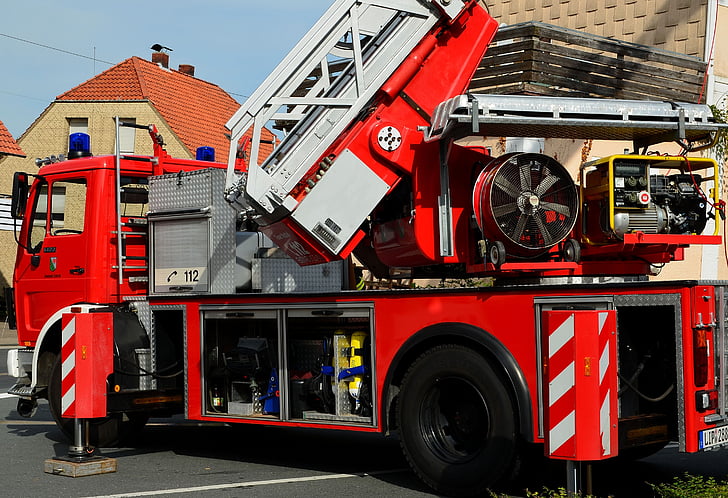camión de bomberos, escalera giratoria, escalera, fuego, löschzug, vehículos, Jefe de rescate