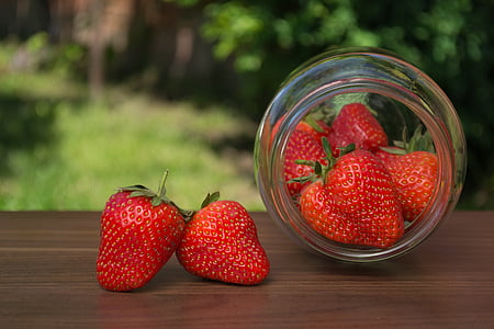 Erdbeere, Erdbeeren, Glas, Garten, Obst, gesunde Ernährung, frische