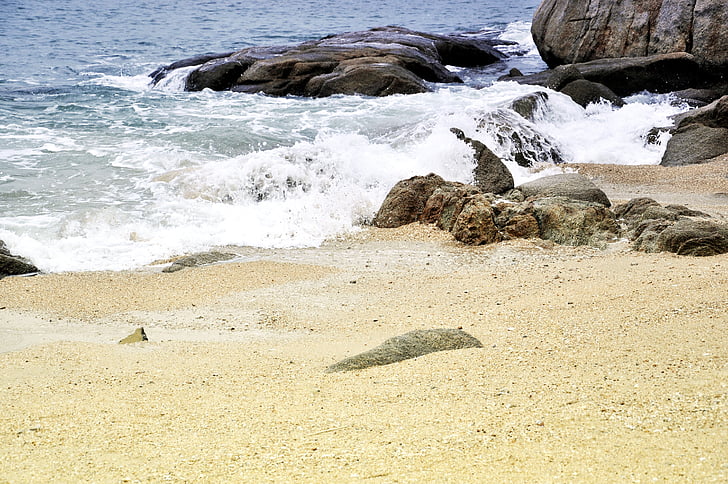 пляж, пісок і камені