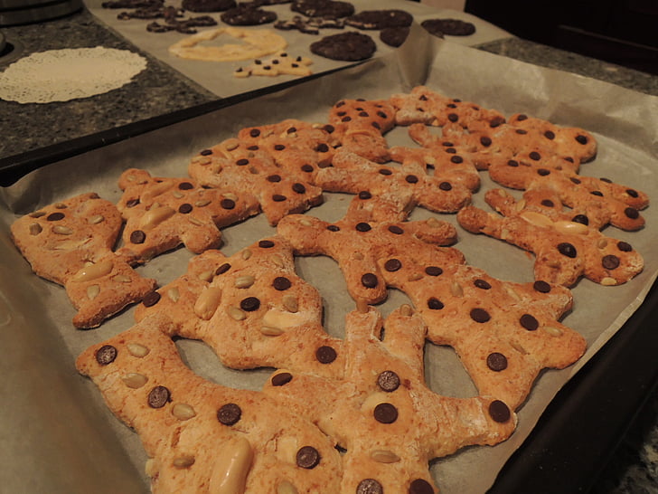 gingerbread man, cookies, happy