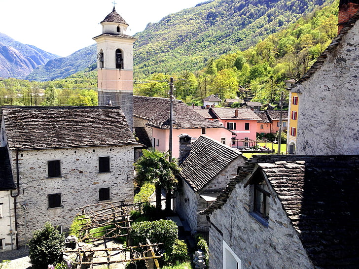 Lodano, Ticino, kostelní věž, kostel, cestovní ruch, Švýcarsko
