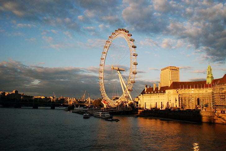 London eye, Themsen, solnedgang, skumring, kveld, skyer, byen
