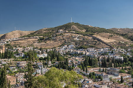 Granada, Espanja, maisema, vuoret, rakennukset, Taloja, puut