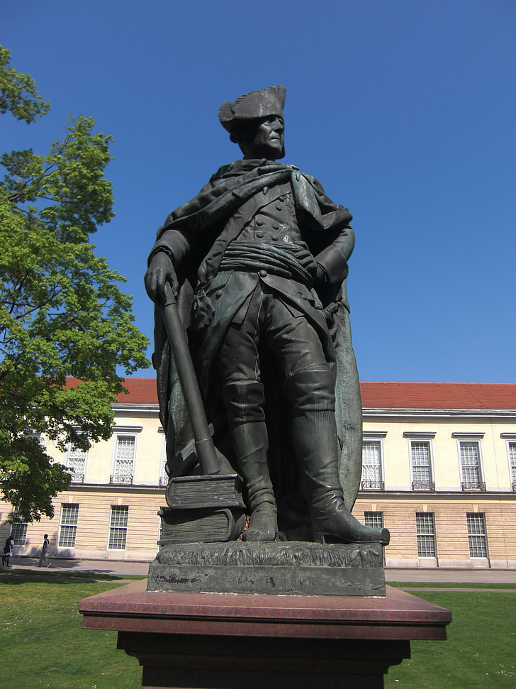 frederick the great, statue, berlin, castle charlottenburg, charlottenburg palace, schlossgarten, monument