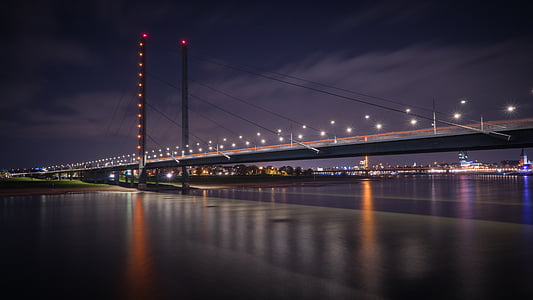 Pont, Pont de genoll Rin, Düsseldorf, pont penjant, arquitectura, pilones, construcció