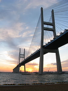 gelb-Seebrücke, Brücke, Sonnenaufgang, Meer, Hafen
