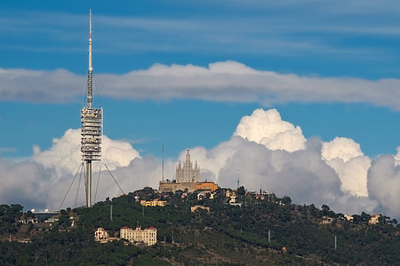 Barselona, bokštas, bažnyčia, kalnų, kraštovaizdžio, Architektūra, orientyras