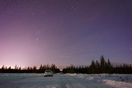 trắng, xe hơi, tuyết, đường, starry, bầu trời, đám mây