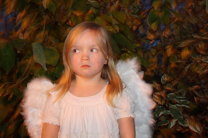 Anioł, dziecko, Boże Narodzenie, sceptyczny