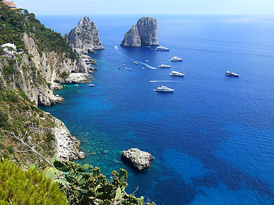 Capri, jūrų, uolos