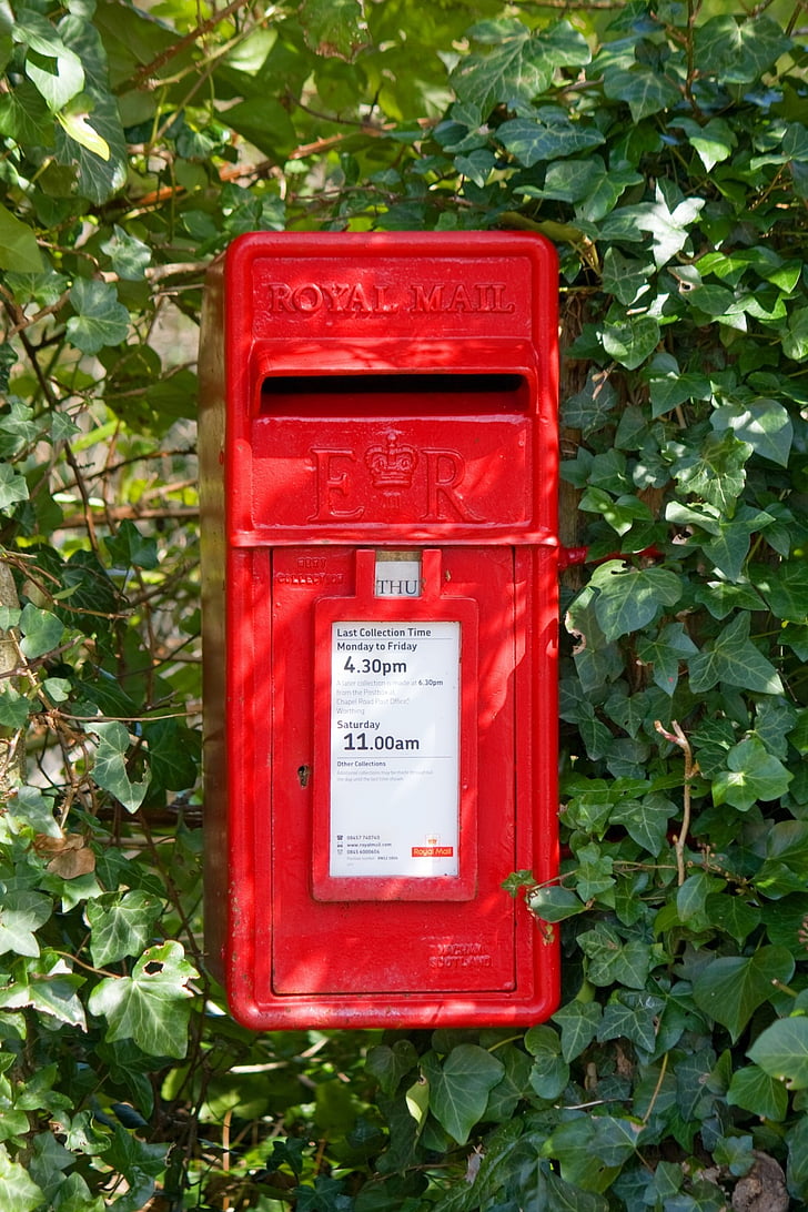 Post box, levélszekrény, Letter box, vidéki, Borostyán, piros, levelek