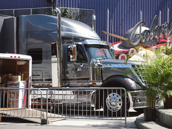 Universal studio, car régie, camion mobile, unité de production vidéo, Orlando, camion TV