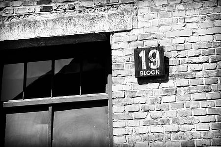 block 19, auschwitz, poland, nazism, concentration camp, jews, brick