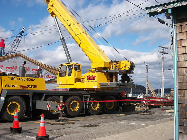 crane, large crane, construction, construction equipment, equipment, lighting