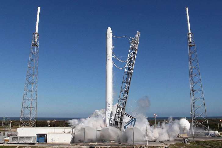 lancement de fusée, SpaceX, Lift-off, lancement, flammes, propulsion, espace