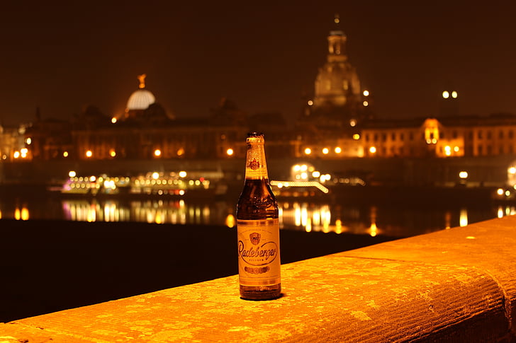 radeberger bir, Dresden, Di malam hari, radeberger, malam, kota tua, Kota