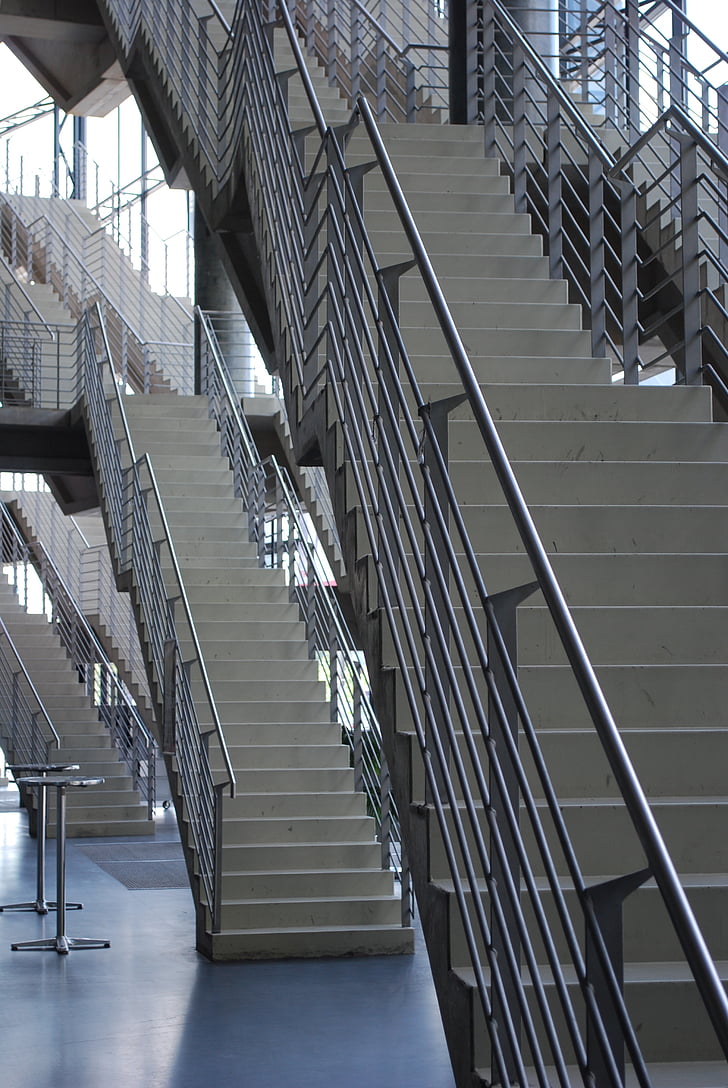 Köln, Lanxess arena, iç, merdiven