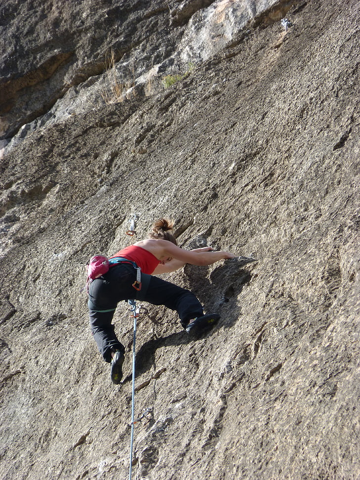 climber, escalation, rock wall, siurana, harness, scalar