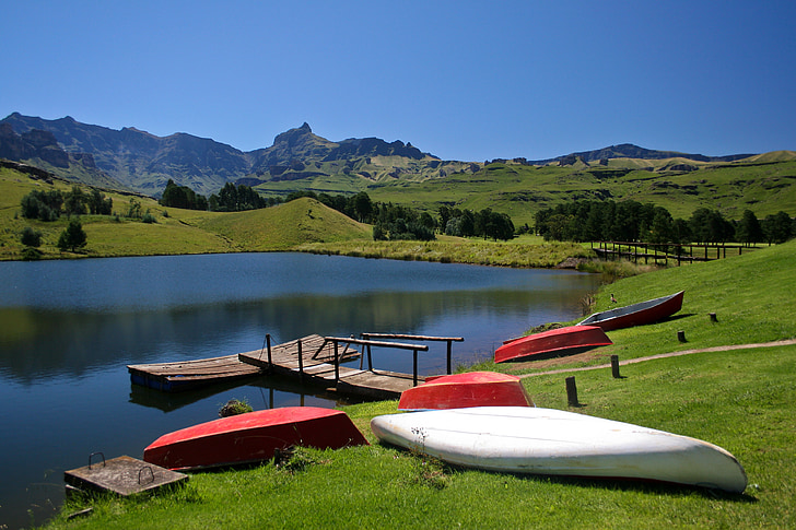 Drakensberg hegyek, Dél-Afrika, tó, régi jetty, evezős csónak, színes, Sky