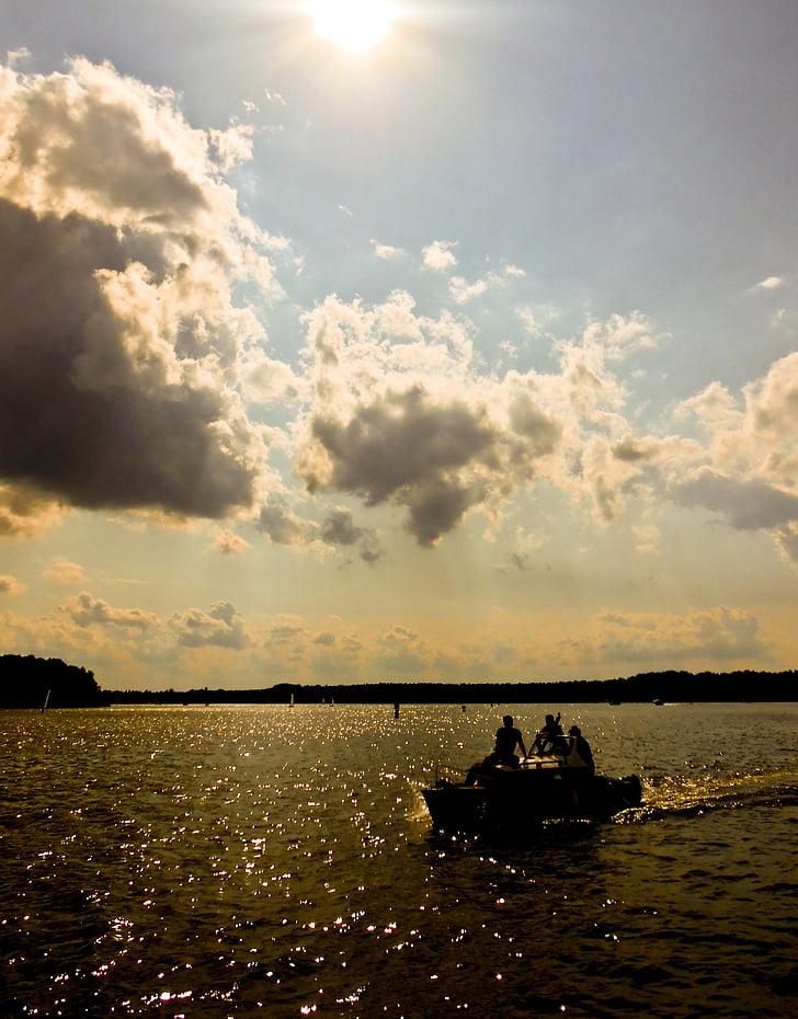 Boot, Jezioro, zachód słońca, wody, statek, ciemne chmury, letnie wakacje