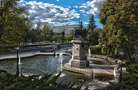 Центр Мадрида, Іспанія Мадриді, я королева Єлизавета католицької, Архітектура, знамените місце, Історія, дерево