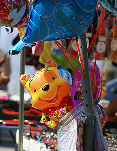 brinquedo, inflável, colorido, balões, justo, exposição, de enrolamento