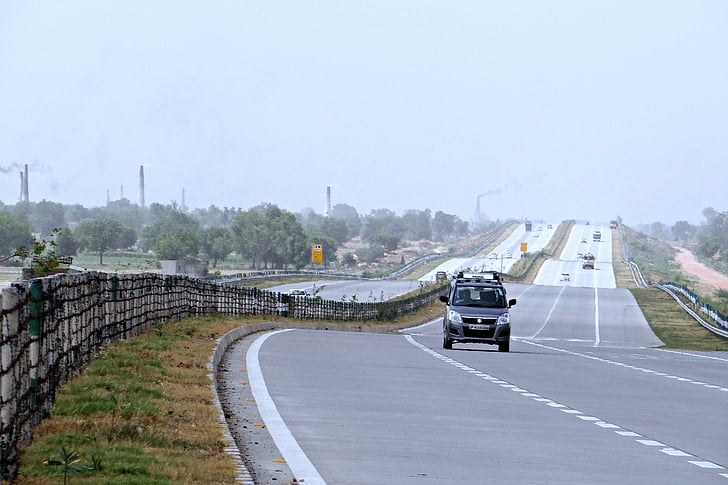Yamuna expressway, Delhi-agra, autoroute de Taj, Inde, autoroute, rue, route