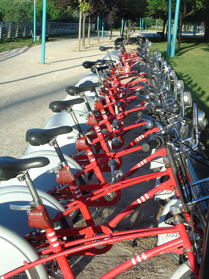 bicicletes, a peu, pedal, bicicleta vermella