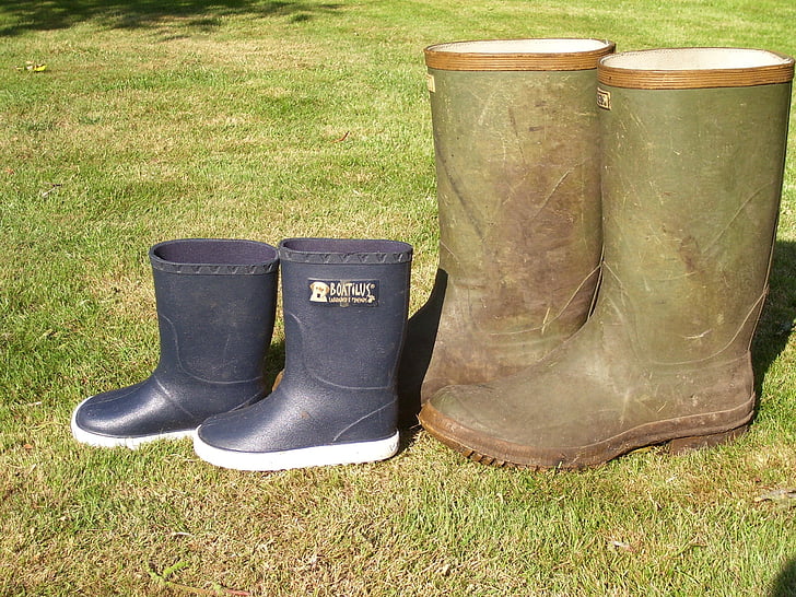 boots, big and small, garden, grass