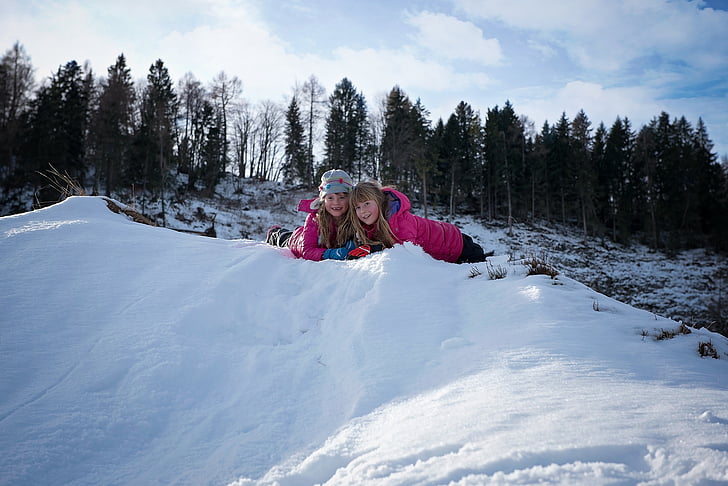 Laste, Tüdruk, talvel, lumi, välja, loodus, sõbrad
