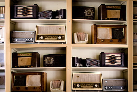 asortate, Vintage, radio, bej, din lemn, diferenţiat, raft