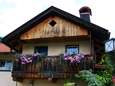 balconi in legno vecchi, costruzione, balconi in legno
