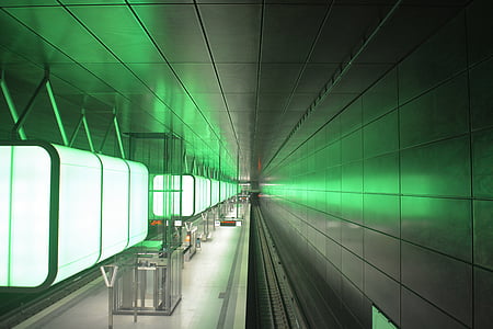 Architektura, stanice metra, Hamburk, U4, přístav město univerzita, Doprava, tunelové propojení