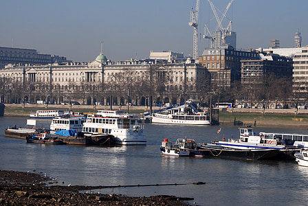 Thames, London, båtar, floden, fritidsbåtar, staden, England