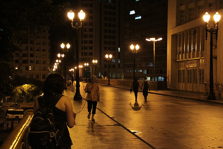 viaduto Санта efigênia, Сао Пауло, нощ