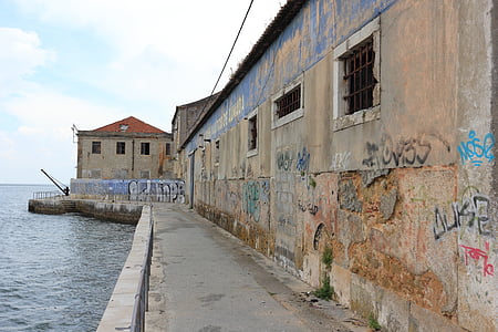 Portugália, Lisszabon, TAAG, folyó, graffiti, építészet, régi
